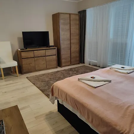 Apartment Secret *